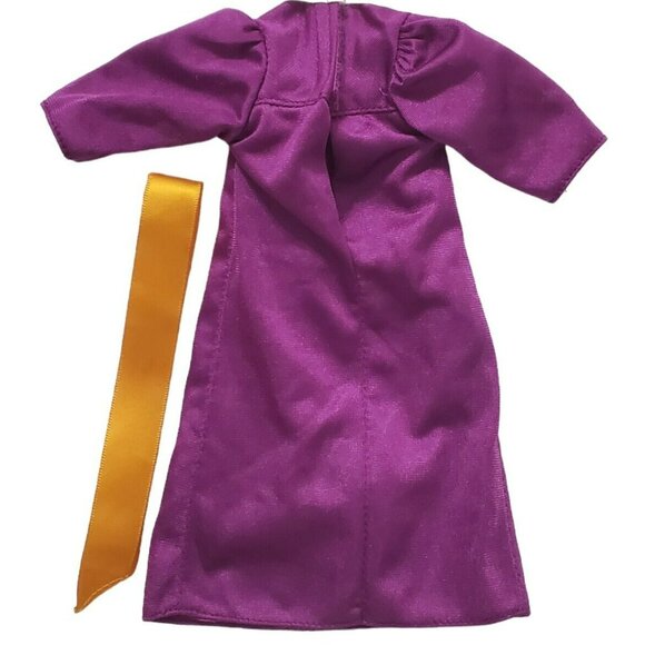 VTG Graduation Barbie Doll 1997 Special Edition Purple Gown Gold Sash Blonde - Picture 8 of 15